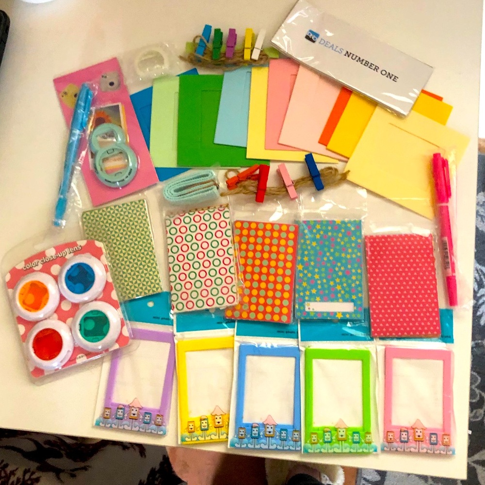 Polaroid accessories